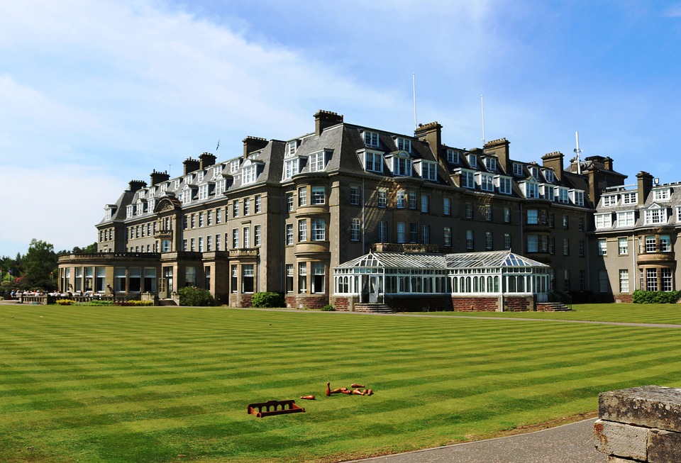 gleneagles-hotel-3434943_960_720.jpg