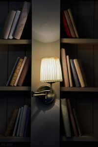 lamp-7048695_960_720.jpg